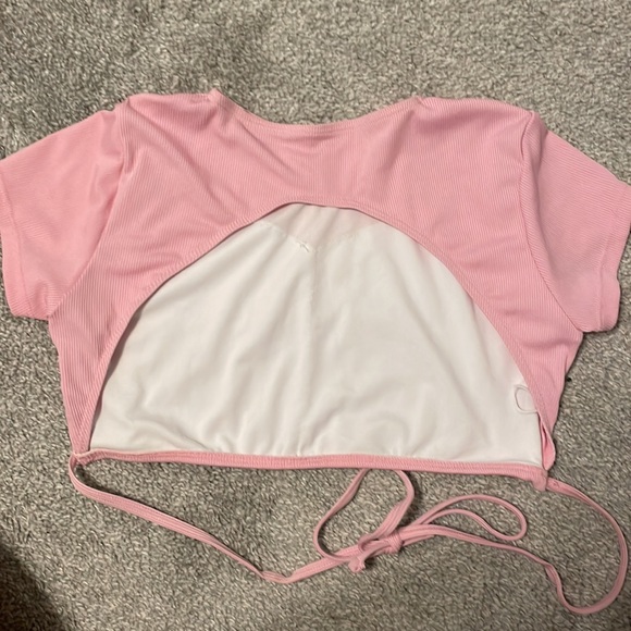 BATHING SUIT TOP AND BOTTOM - Picture 2 of 3